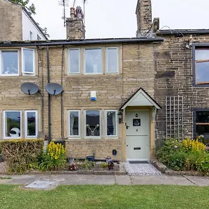 Mischa Bradford (West Yorkshire)